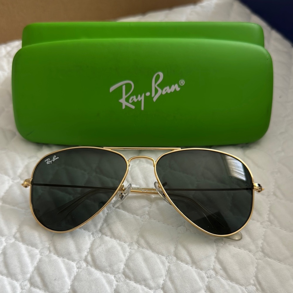 Ray-Ban Junior Gold Aviator Sunglasses with Black Lenses and Green Case